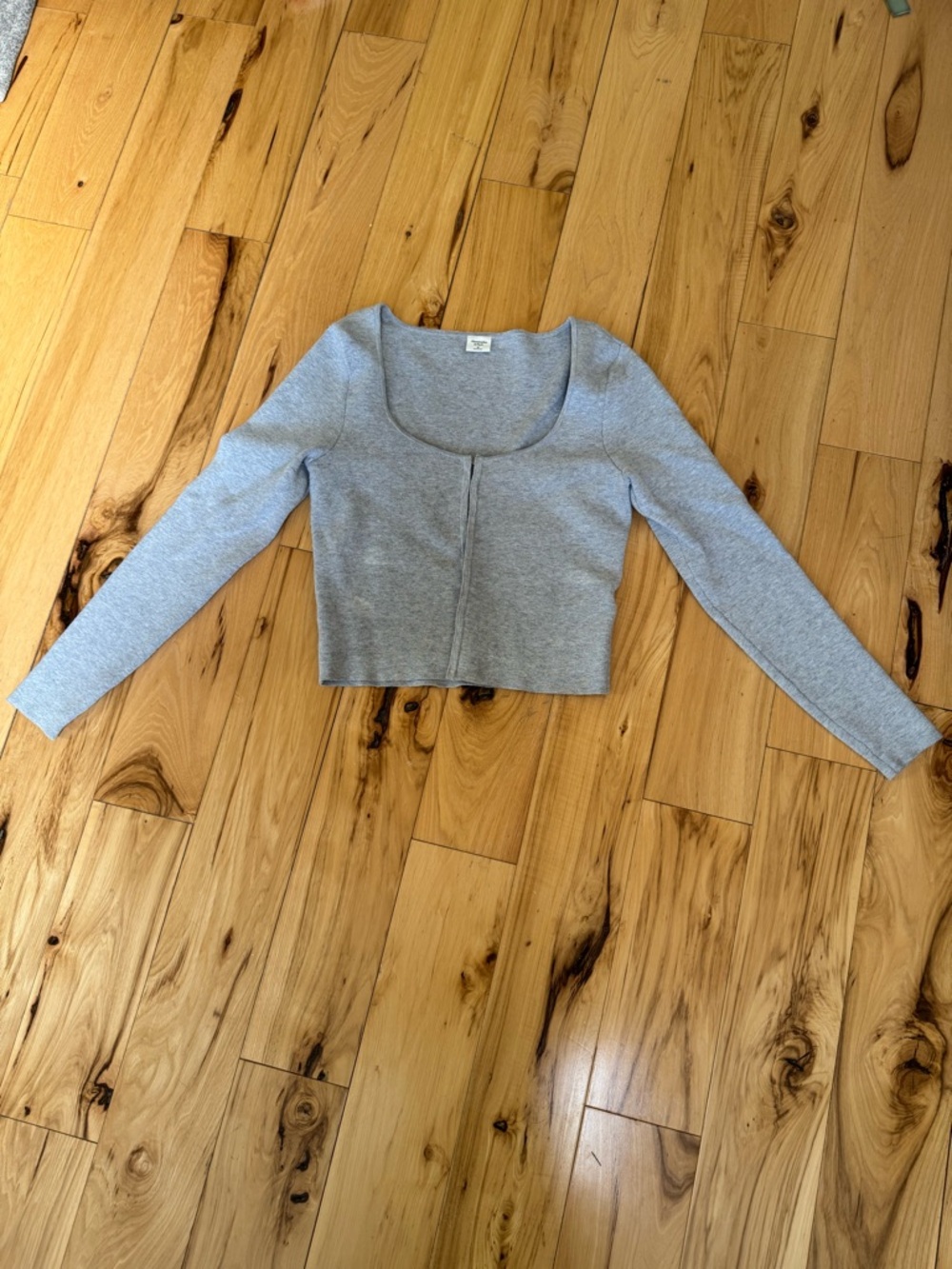 Abercrombie & Fitch Light Gray Scoop Neck Cropped Top